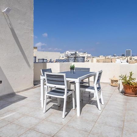 Large Terrace Penthouse Sliema Apartment Exterior photo